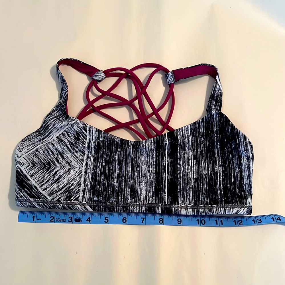 Lululemon sports bra -free to be wild
